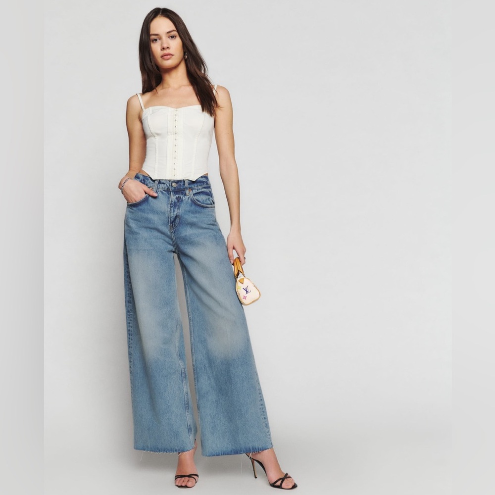 Reformation Jeans  Wide
Leg Size 30
